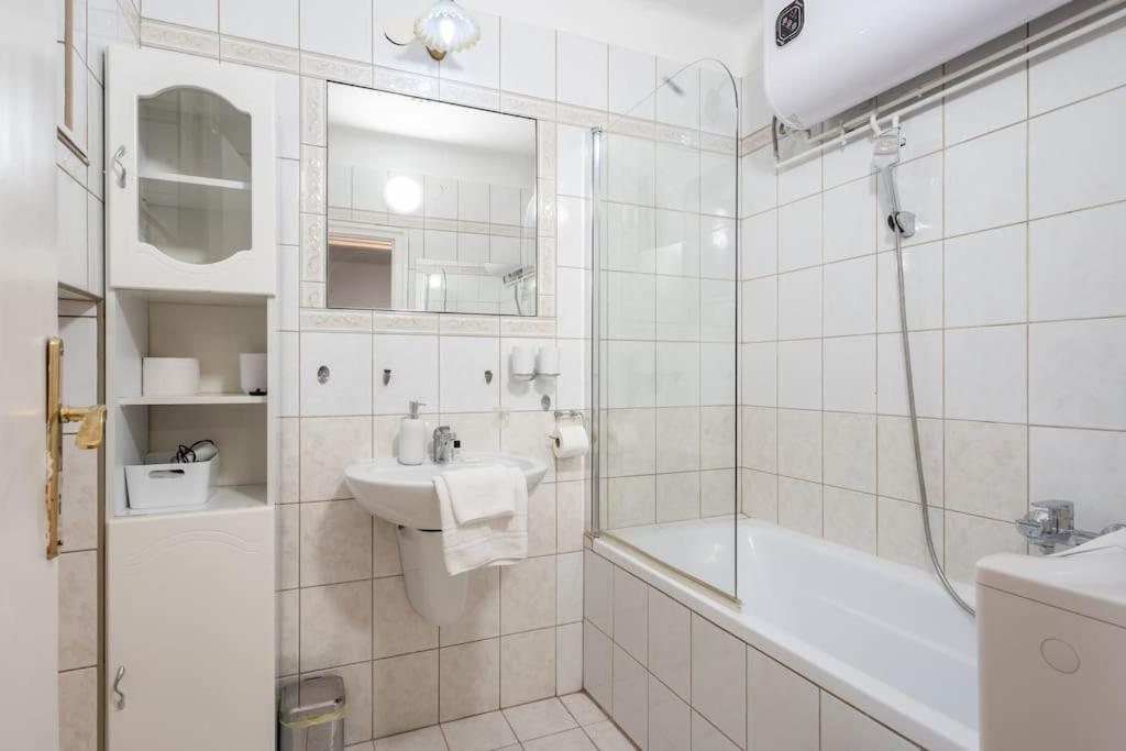 Mirage Monte Apartment Budapest Bagian luar foto